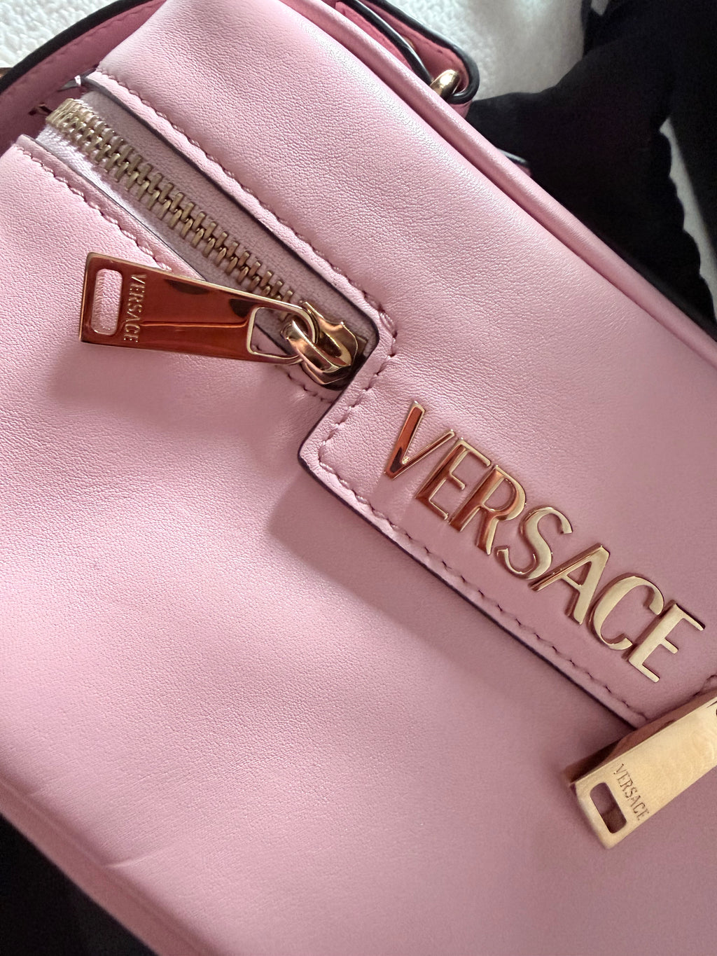 BRAND NEW VERSACE LEATHER VANITY CASE – FULL SET & RECEIPT/ Luxury Brands Malta/ Pre Owned