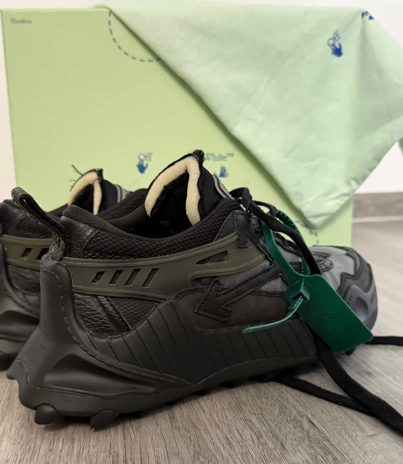 Off-White ODSY-1000 Chunky Sneakers - Black