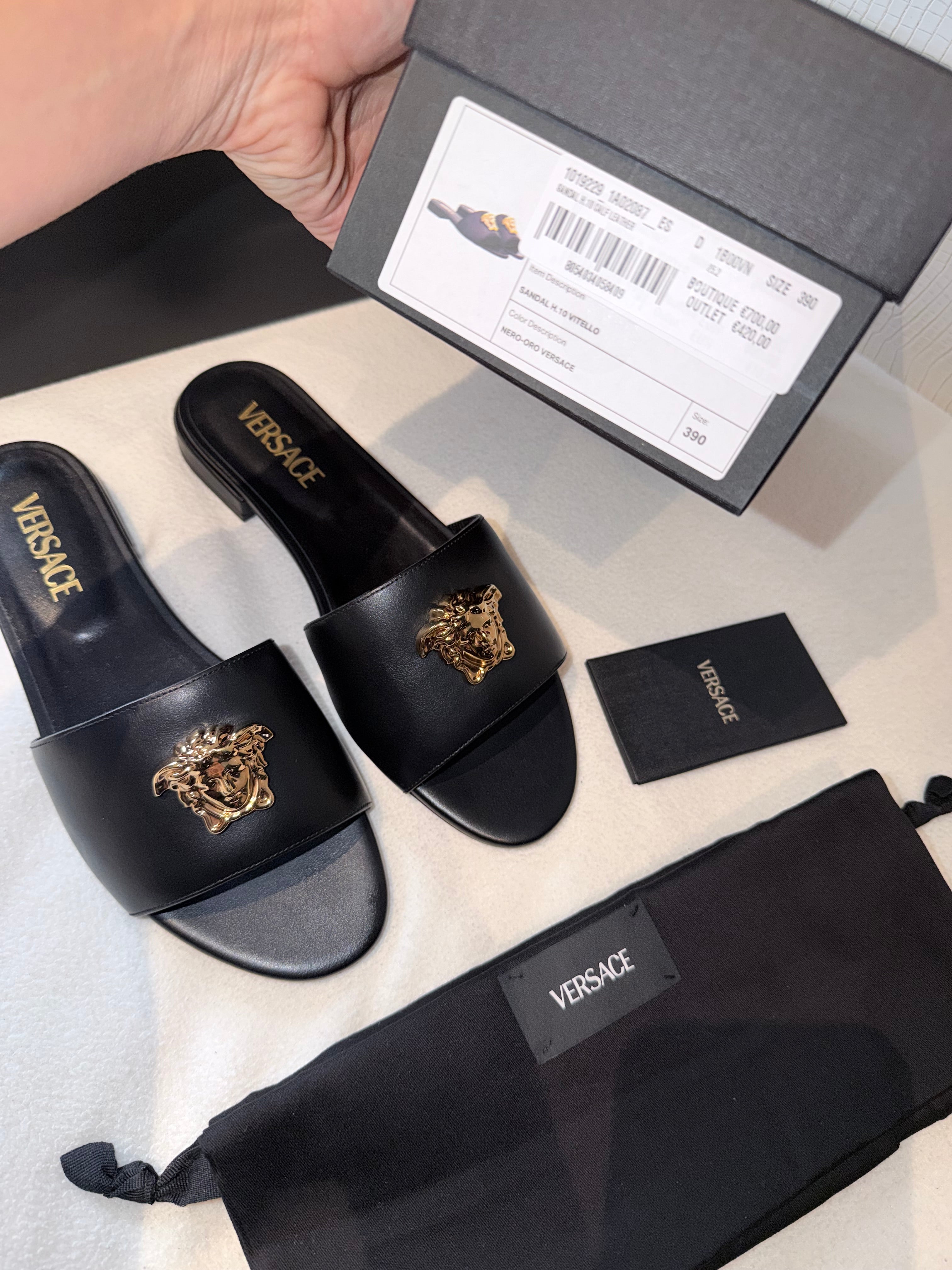 Versace Medusa Slides Full set size 39, Brand New/ Luxury Brands Malta