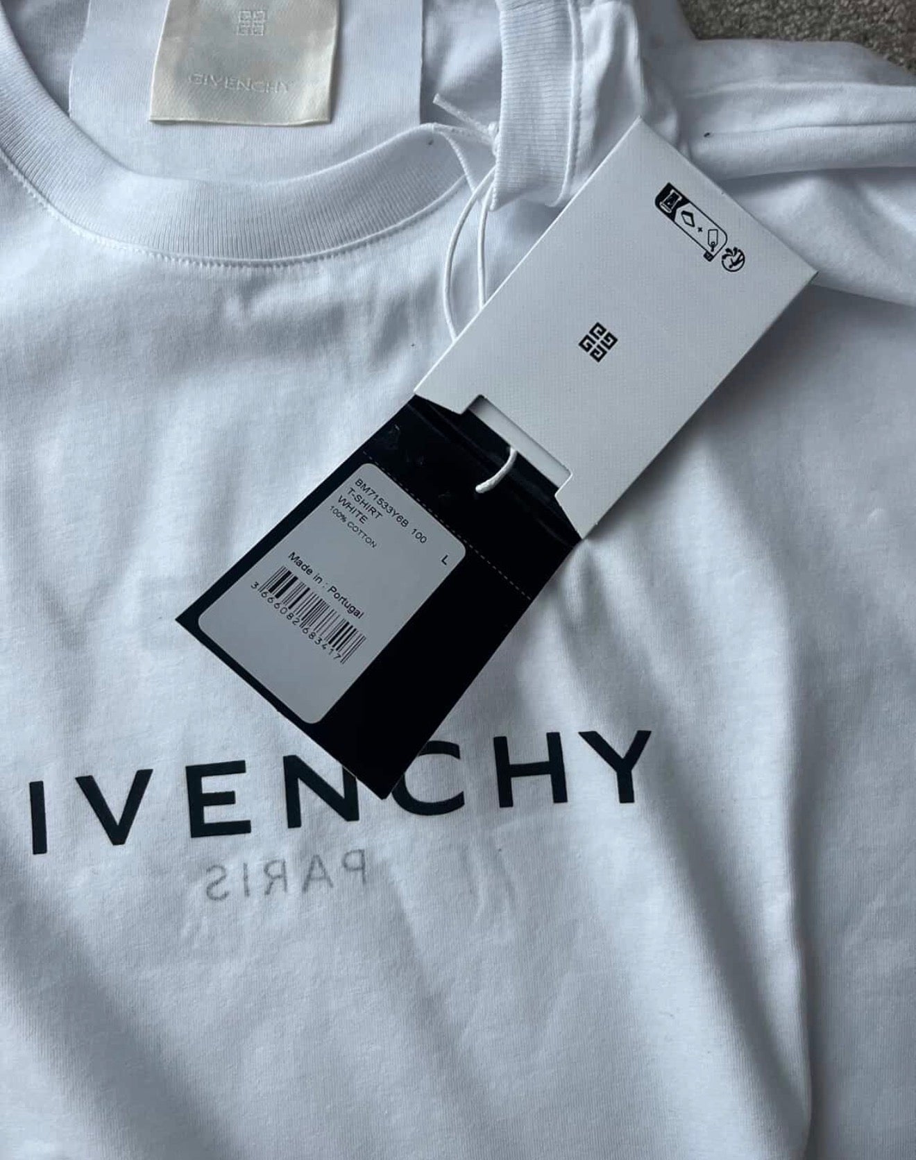 Givenchy Reverse Logo T-Shirt White – Oversized Fit Size L (Brand New