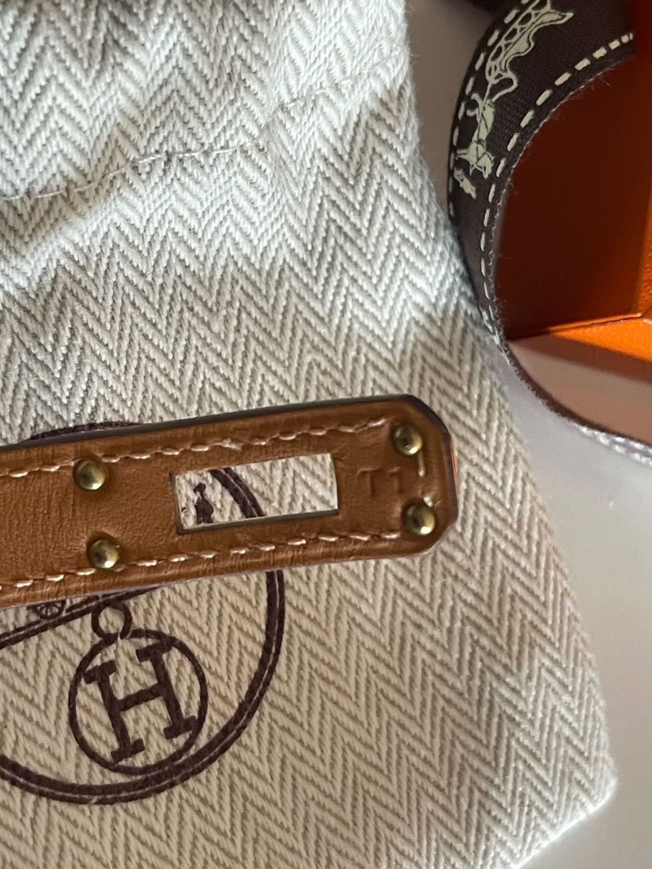 Hermès Kelly Double Tour Bracelet Gris Étain Gold Hardware | Luxury Leather Bracelet