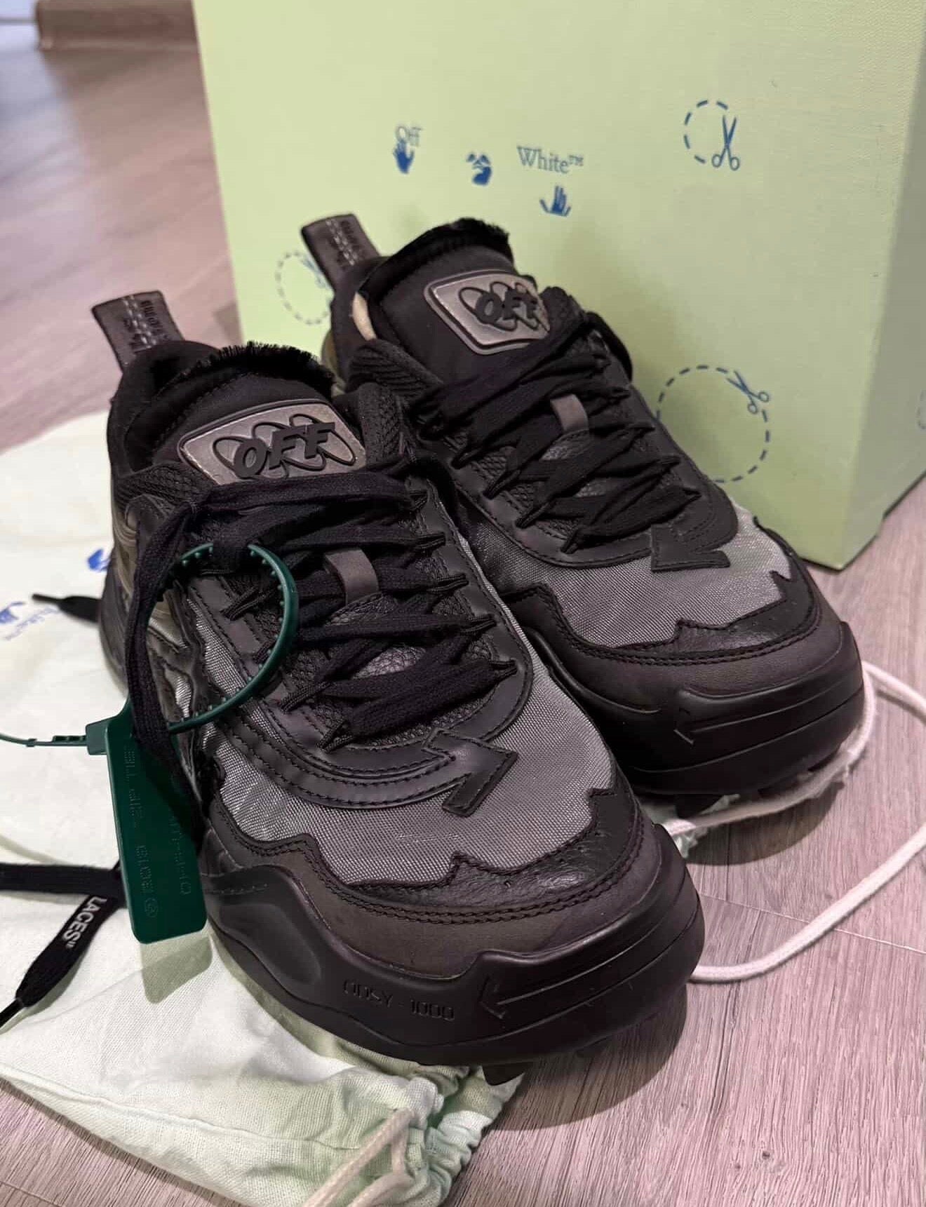 Off-White ODSY-1000 Chunky Sneakers - Black