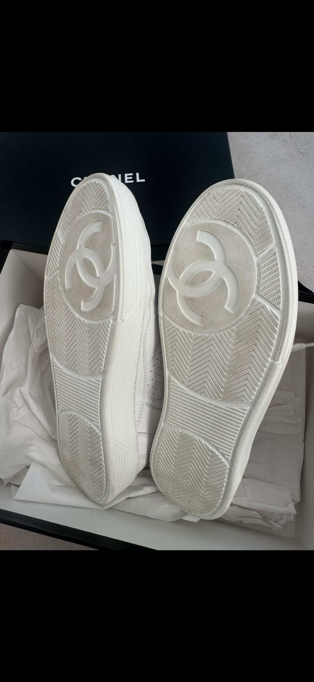 Chanel White Calfskin Perforated Low-Top Sneakers - Pristine Condition (Full Set)