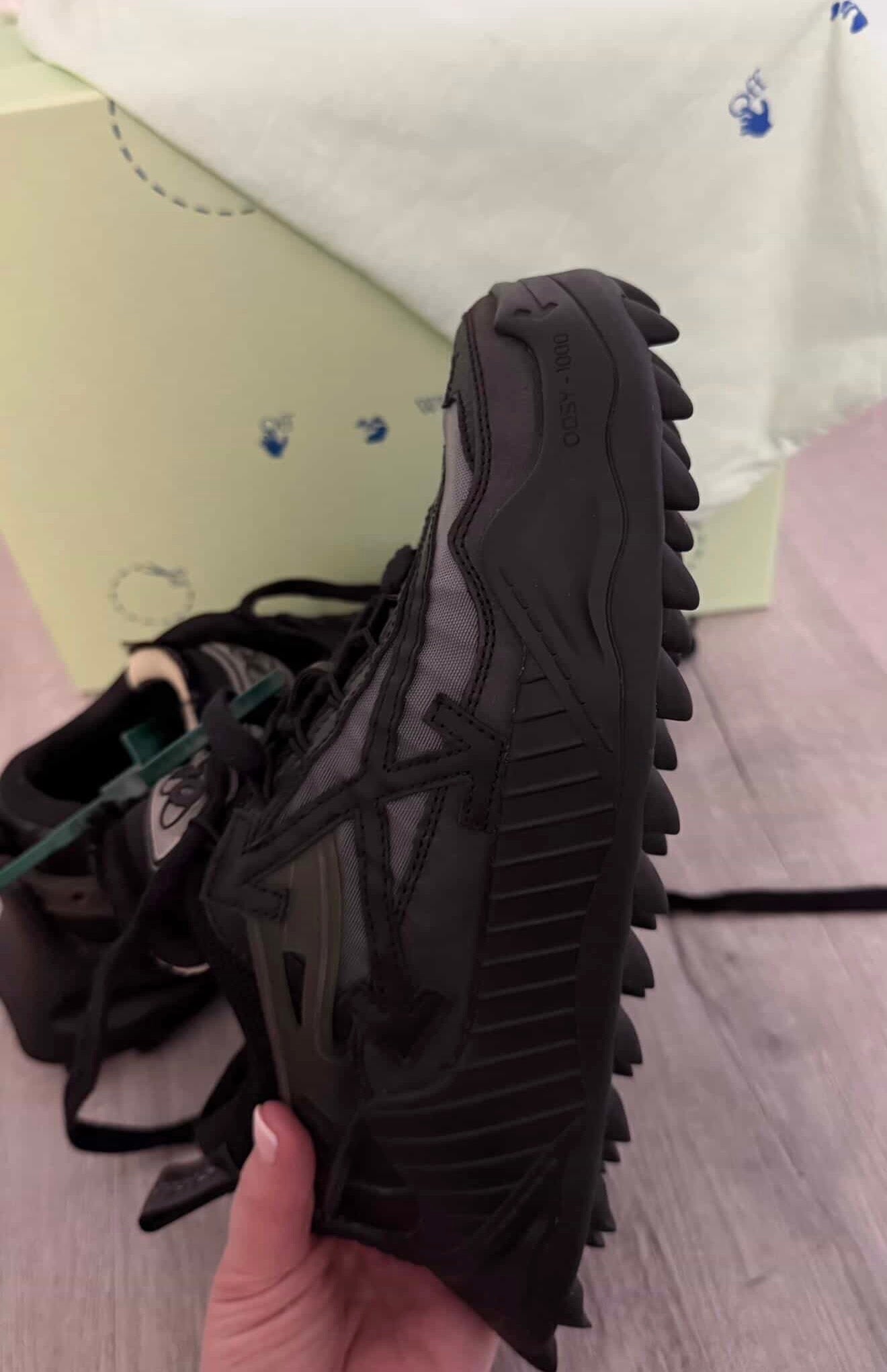Off-White ODSY-1000 Chunky Sneakers - Black
