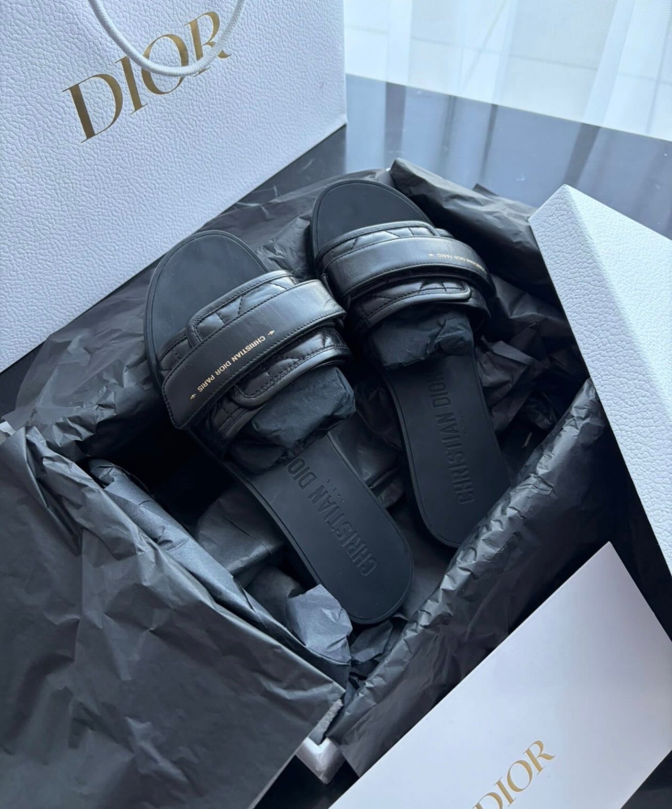 Authentic Christian Dior Diorvolution Slides Black Leather Size 37 Full Set