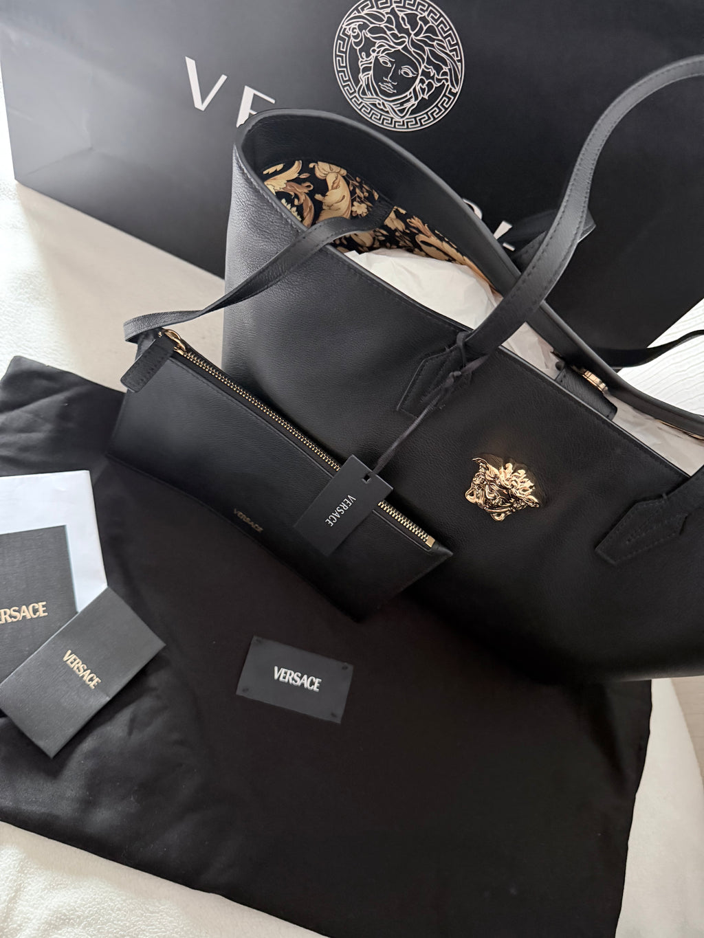 Versace La Medusa Tote Bag full set/ Luxury Brands Malta