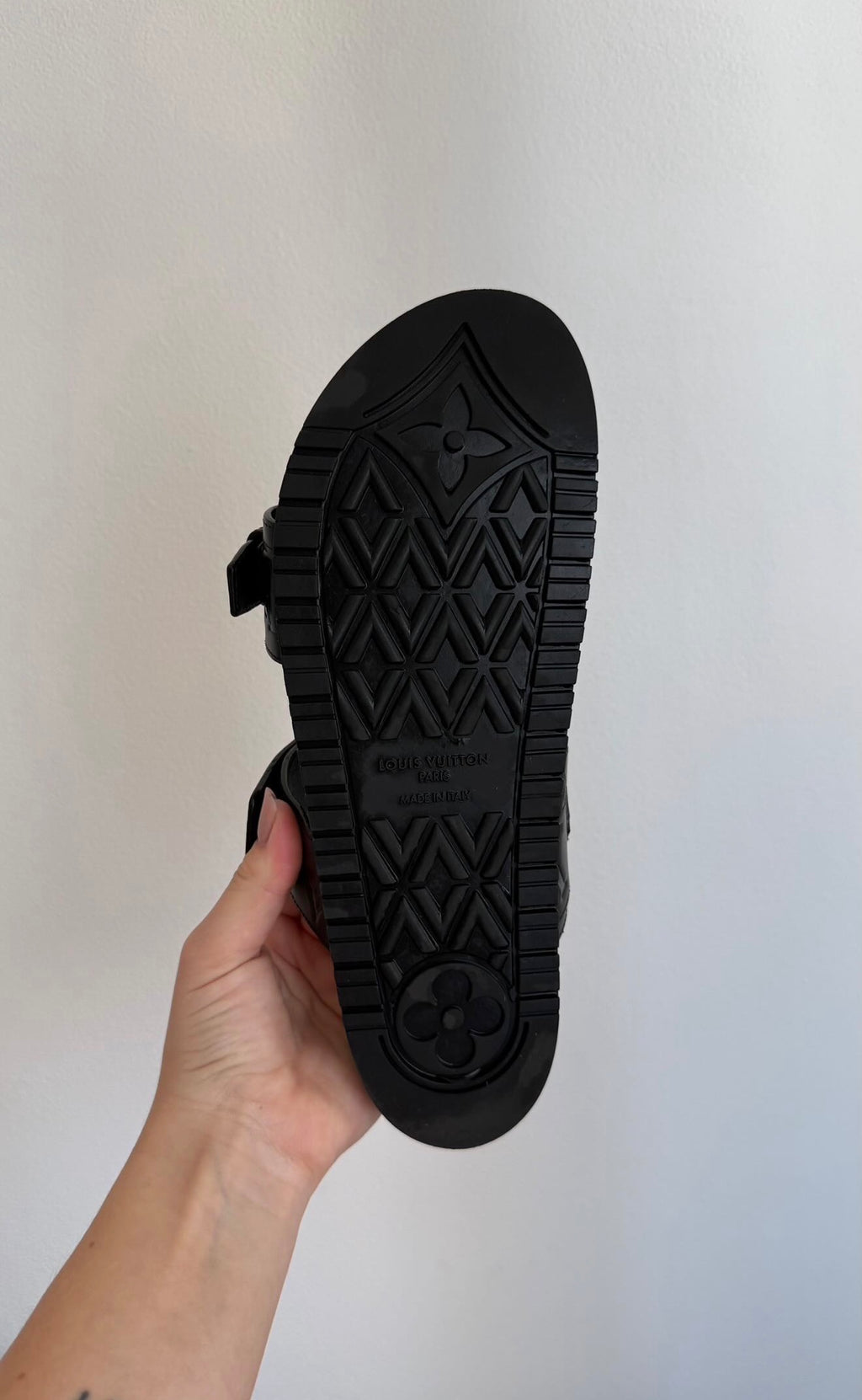 Louis Vuitton Bom Dia Flat Comfort Sandals - Black Monogram Leather