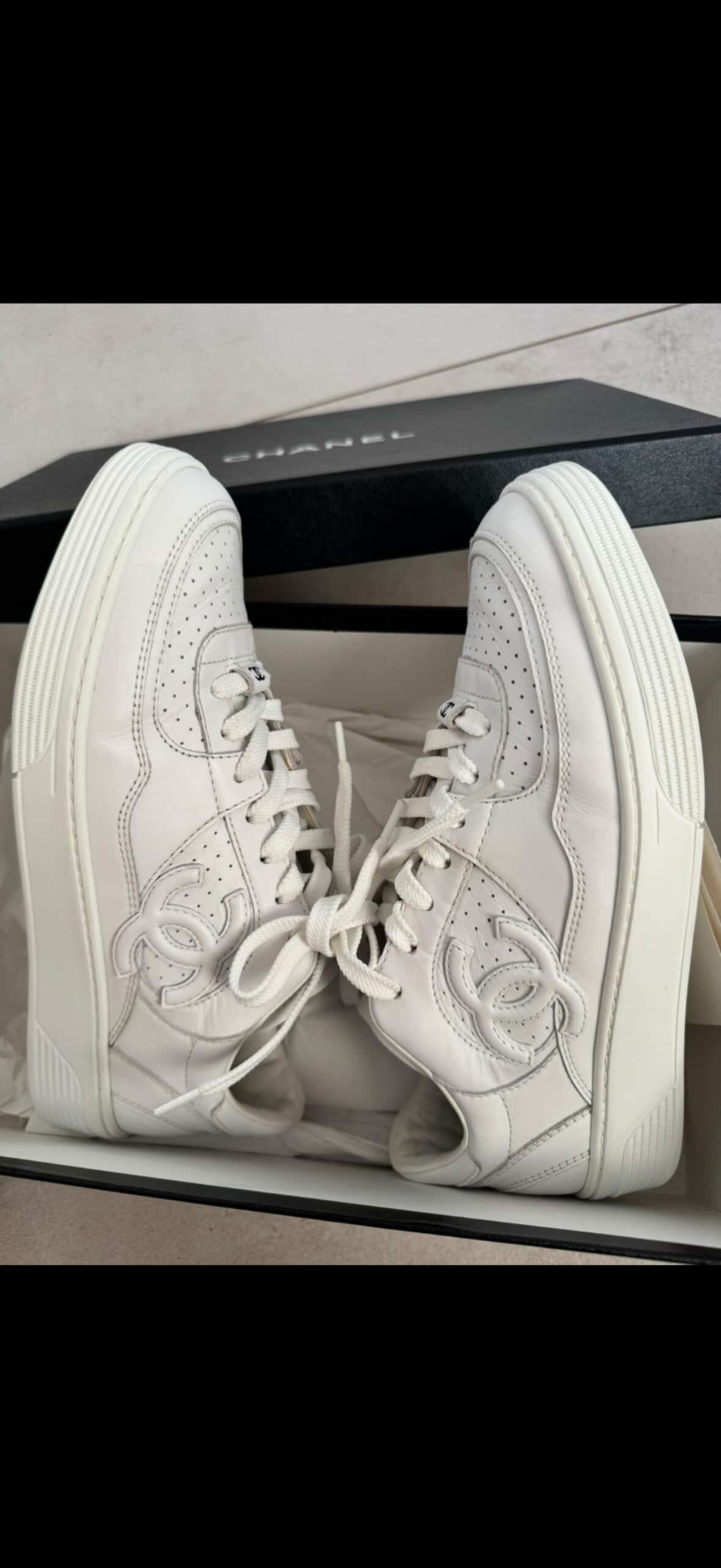 Chanel White Calfskin Perforated Low-Top Sneakers - Pristine Condition (Full Set)
