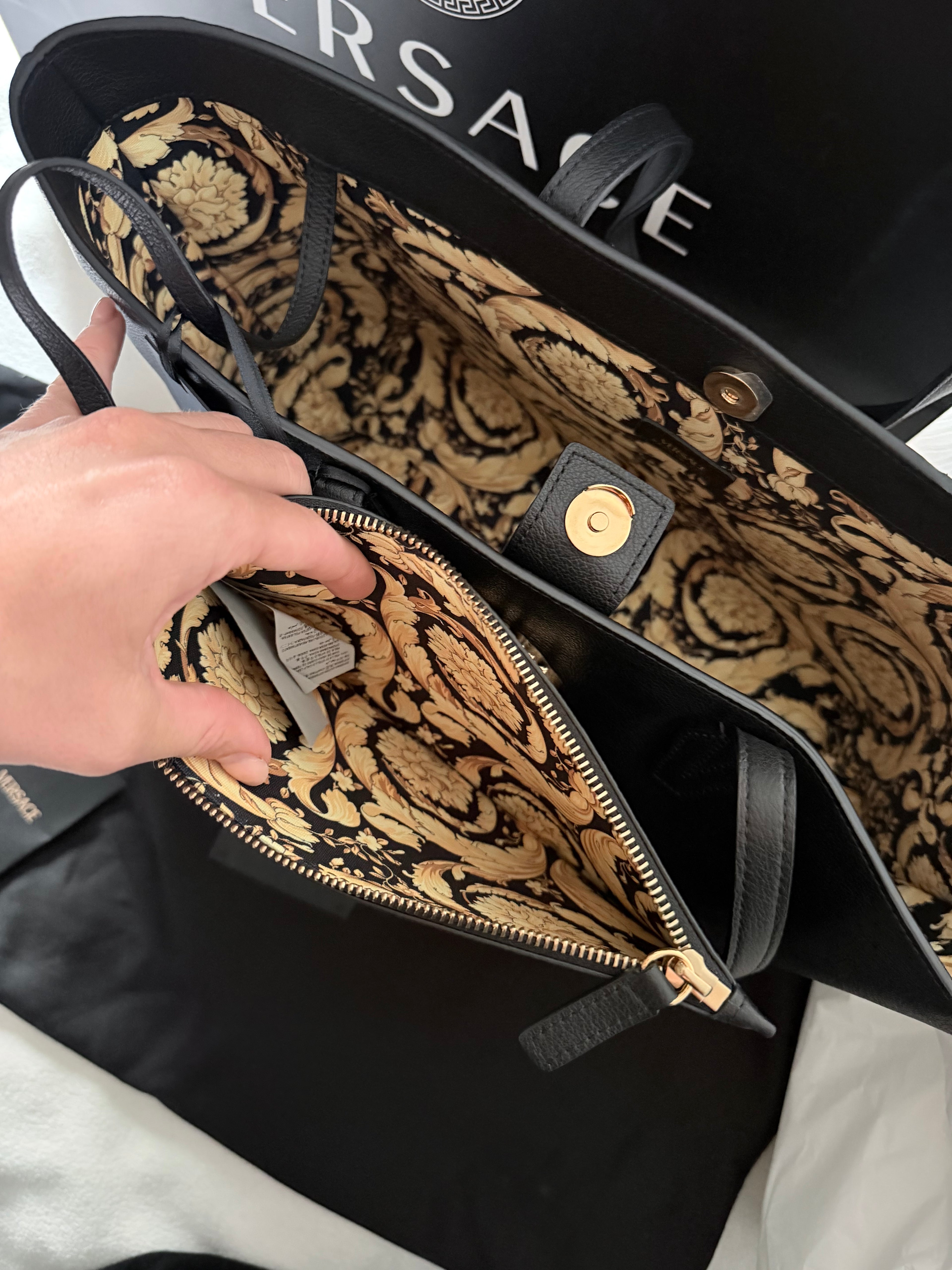 Versace La Medusa Tote Bag full set/ Luxury Brands Malta