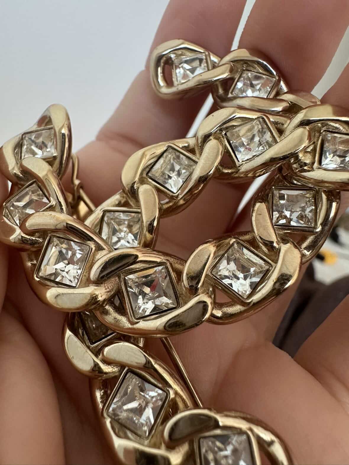 Chanel CC Logo Hair Clip – Gold-tone & Crystal / Pre Owned /Luxury Brands Malta