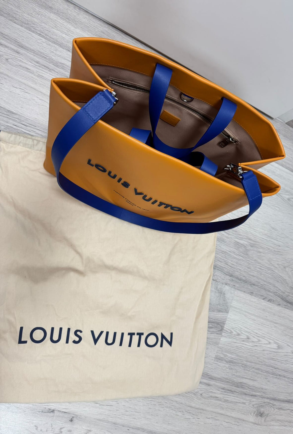 Louis Vuitton Leather Tote Bag/ Luxury Brands Malta/ Pre Owned