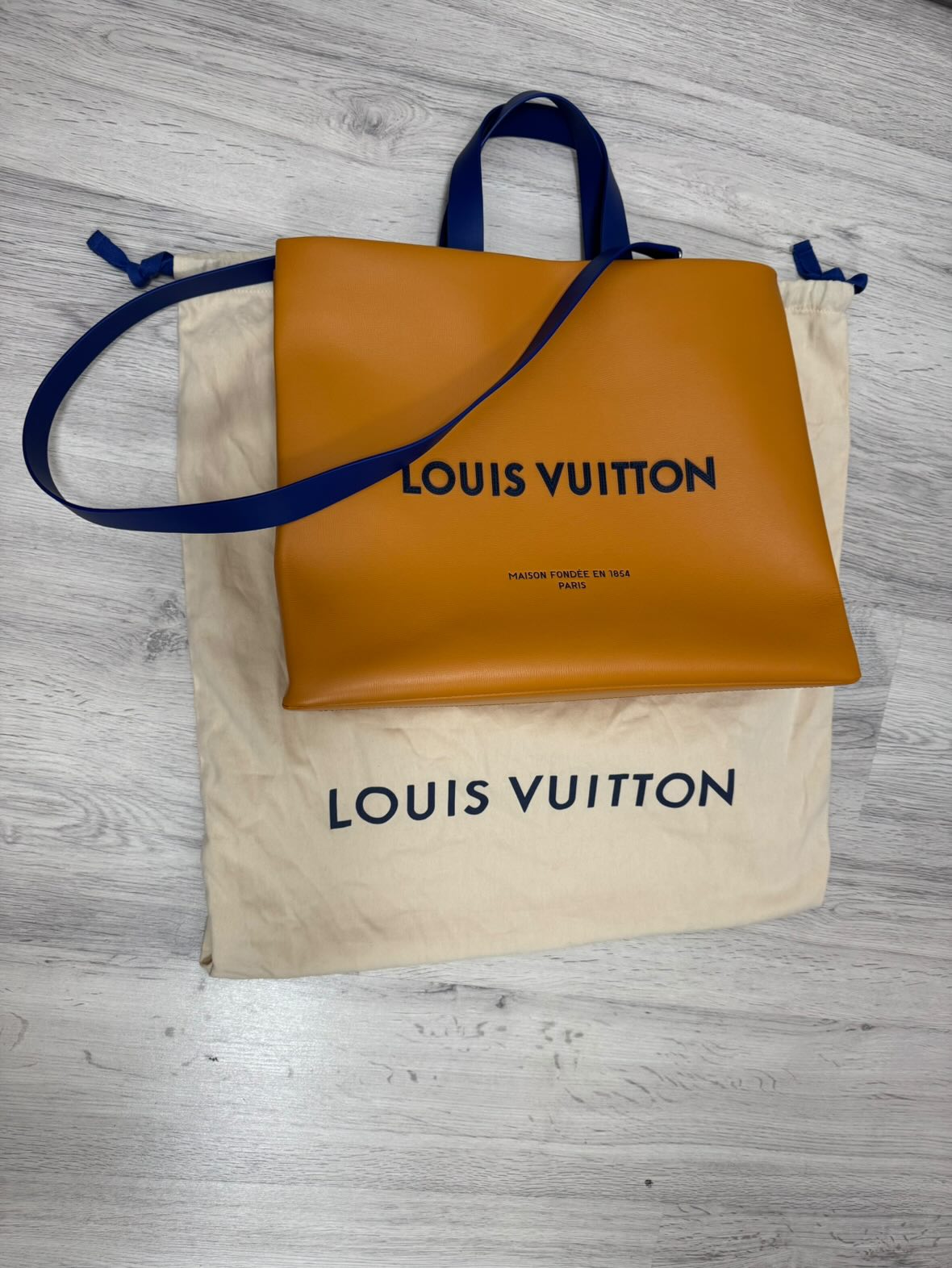 Louis Vuitton Leather Tote Bag/ Luxury Brands Malta/ Pre Owned