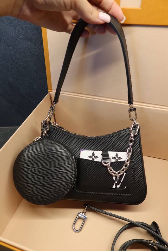 LOUIS VUITTON EPI LEATHER EASY POUCH ON STRAP BLACK LIMITED EDITION / Pre Owned / Pre Loved / Luxury Brands Malta