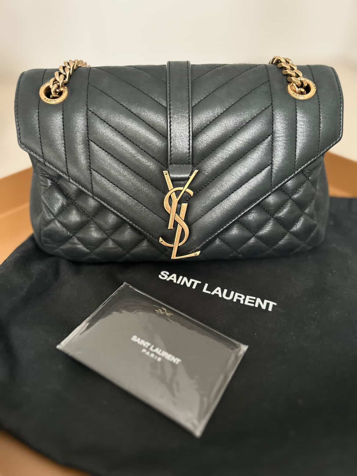 SAINT LAURENT YSL ENVELOPE MEDIUM BAG IN QUILTED LEATHER / Luxury Brands Malta/ Pre Owned/ Pre Loved